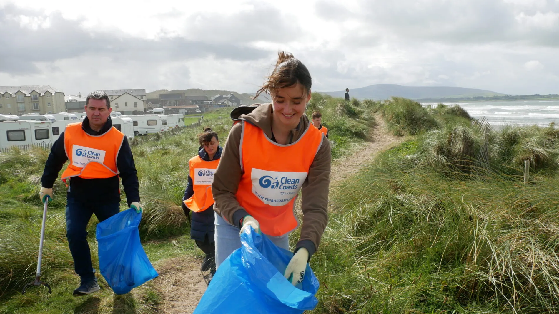 beach clean up
