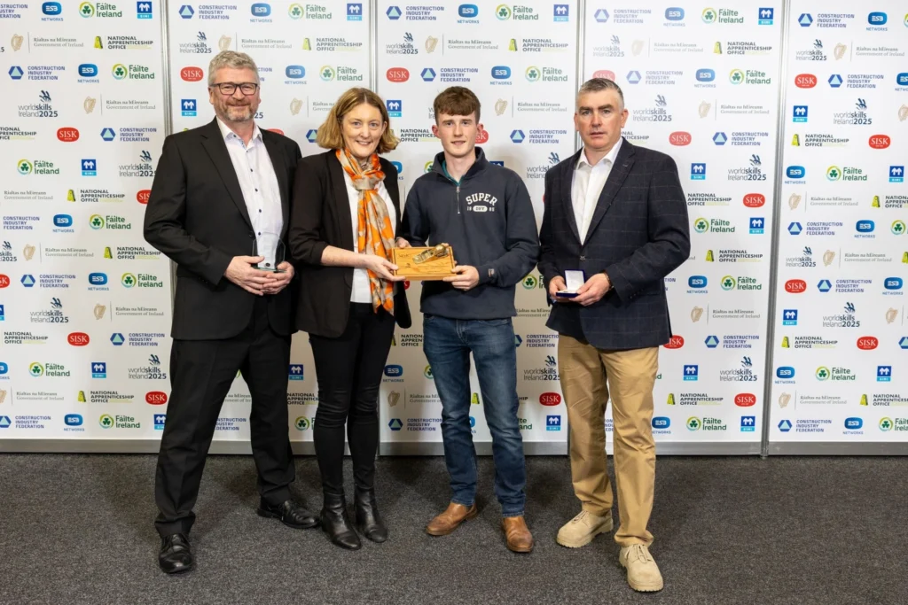 James Hunt (ATU Sligo) – with his award for Electrical Installations