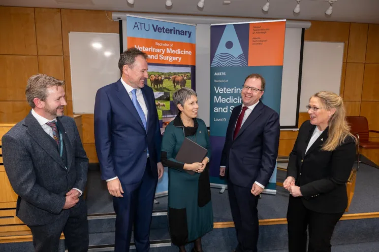 Professor Patrick Pollock, Head of the Department of Veterinary Medicine at ATU; Charlie McConalogue, Minister of State at the Department of Culture, Communications and Sport; Dr Orla Flynn, ATU President; James Lawless, Minister for Further and Higher Education, Research, Innovation and Science; and Dr Joanne Gallagher, Dean of the Faculty of Health Sciences at ATU.