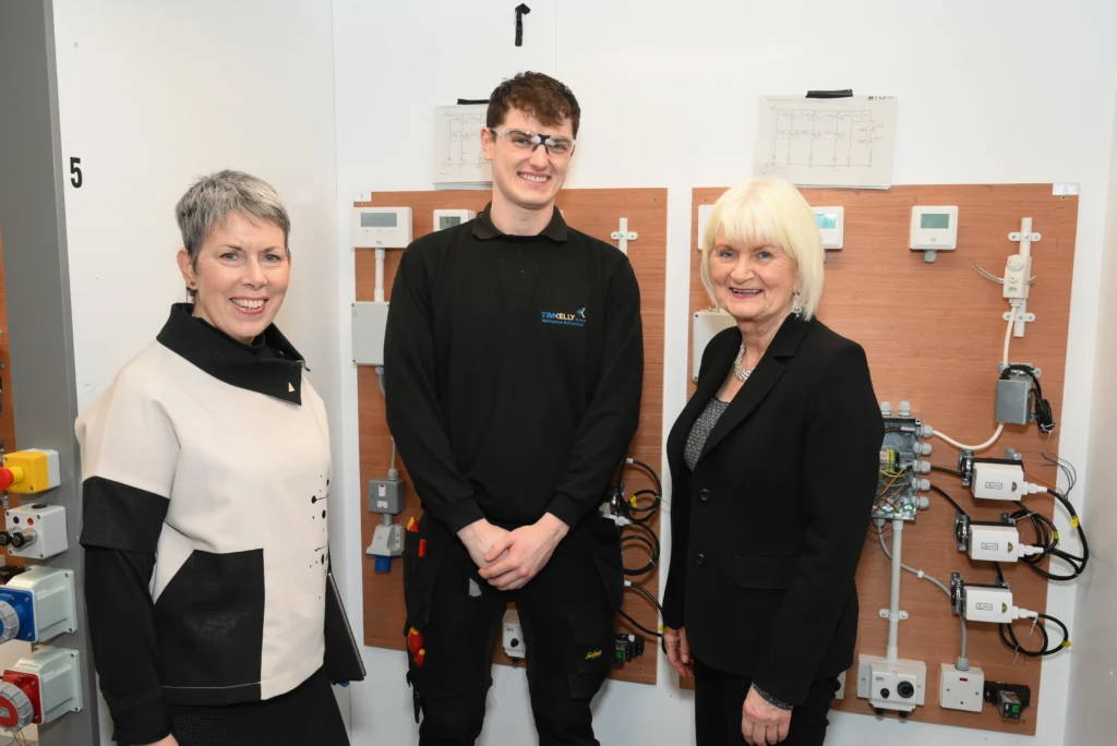 Dr James Boyle Head of Department of Engineering Apprenticeships at ATU demonstrating electrical testing equipment to Minister Minister of State for Further and Higher Education, Research, Innovation and Science, Marian Harkin, TD, in ATU's Castlebar campus.