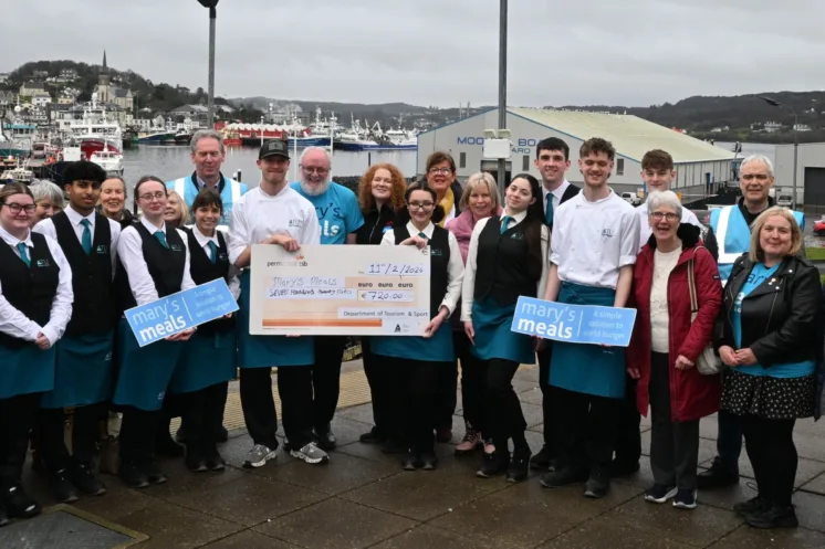 ATU first, second, and third-year BA Culinary Arts students, second-year Hotel Management and Hospitality Operations students, and fundraiser attendees pictured with Father Eamonn Kelly and Patricia Friel, Executive Director of Mary’s Meals Ireland.