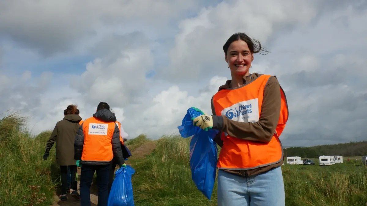 beach clean led by Olivia Jones from Clean Coasts