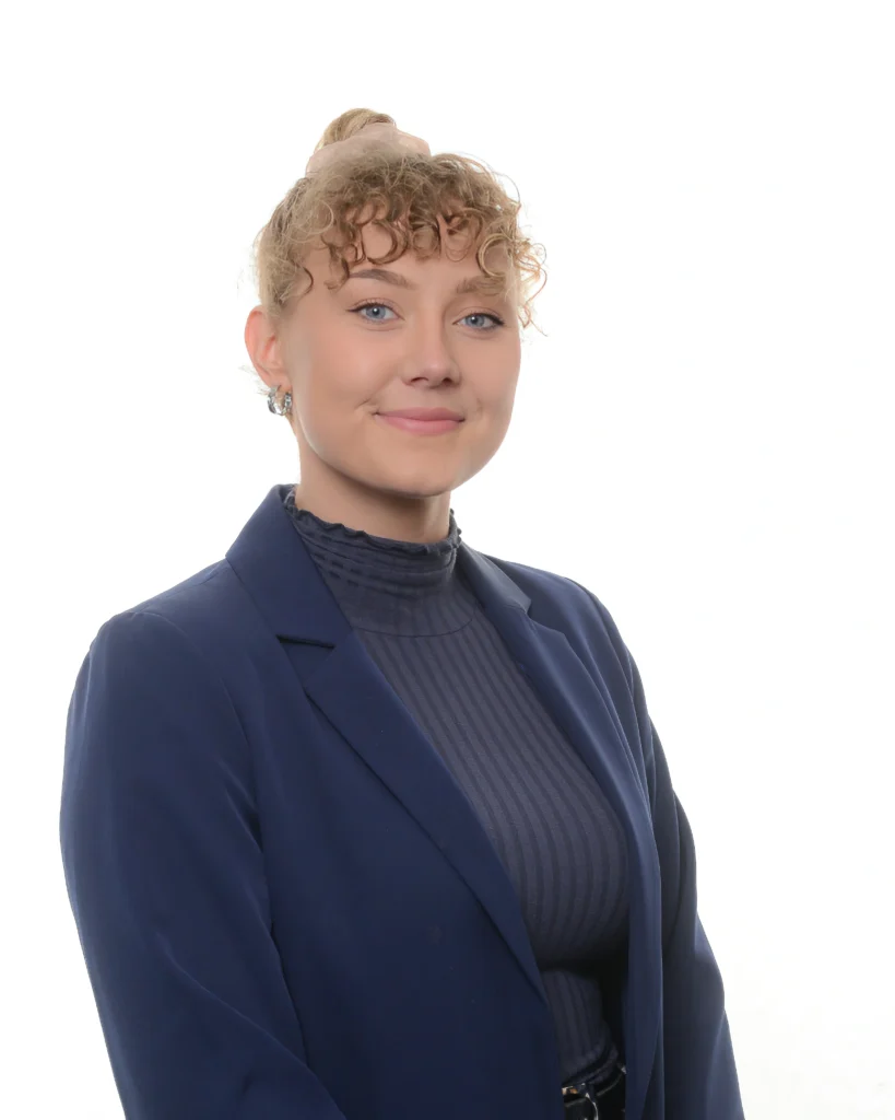 headshot of Tansy Ryan
